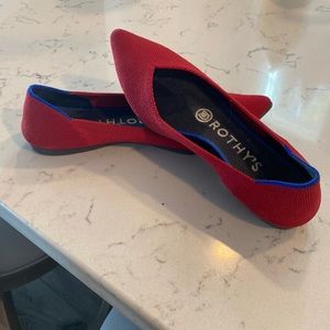 Machine washable, comfy red flats, like new